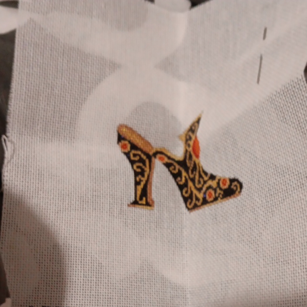 Elegant Black and Gold Women's Heel Needlepoint With Needle